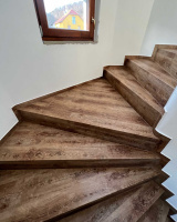  Schody z vinylu BUKOMA Dub Prirodni